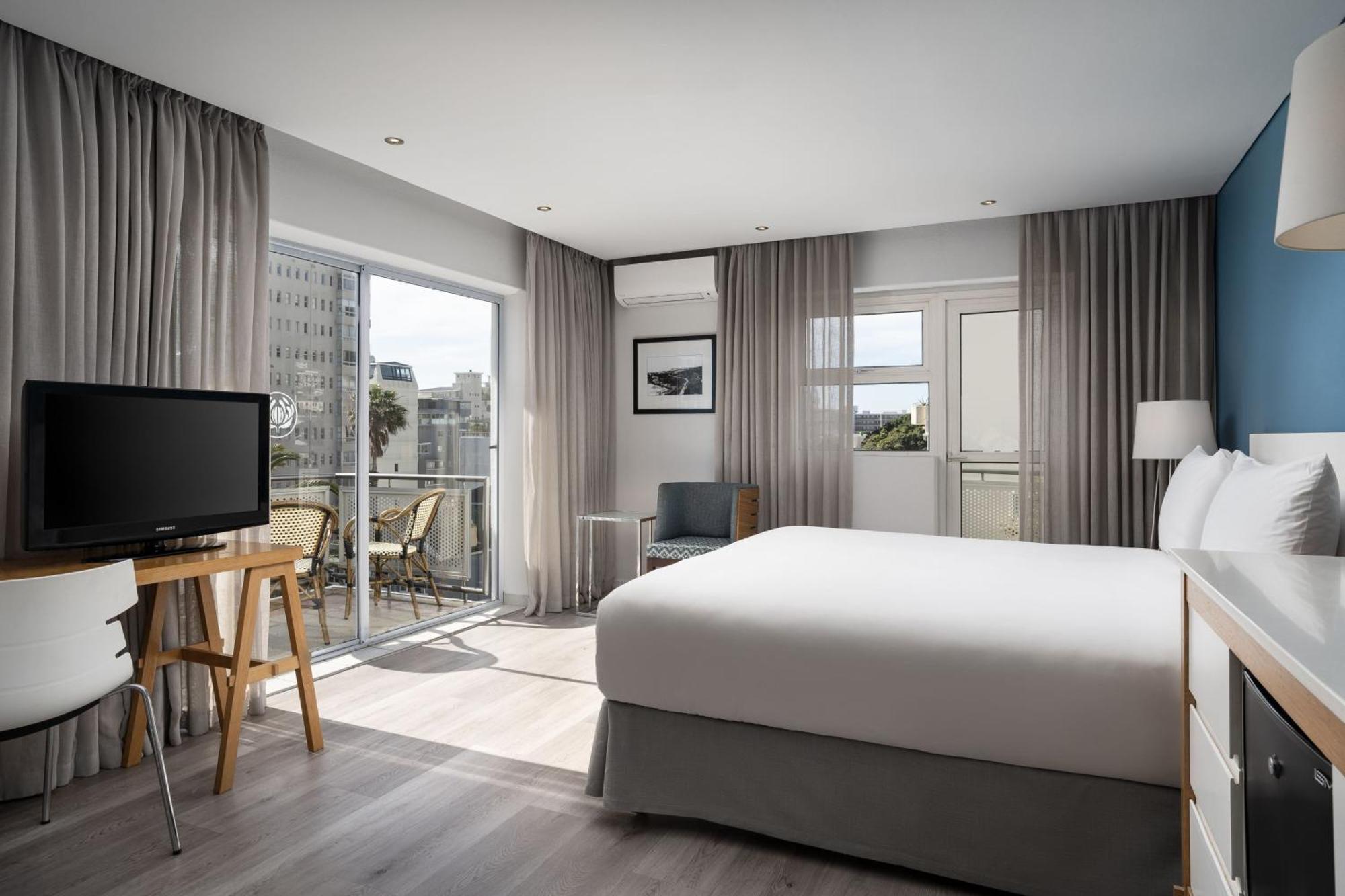 Protea Hotel By Marriott Cape Town Sea Point Extérieur photo