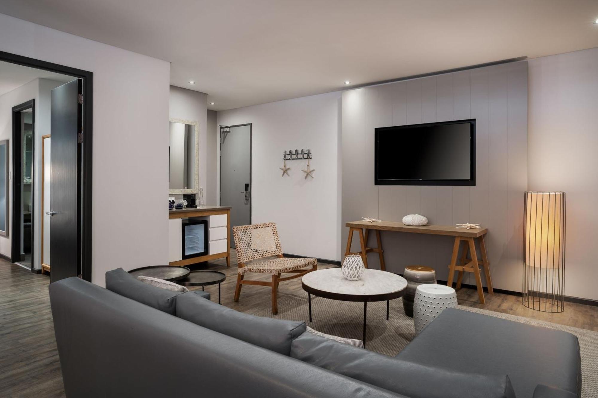 Protea Hotel By Marriott Cape Town Sea Point Extérieur photo