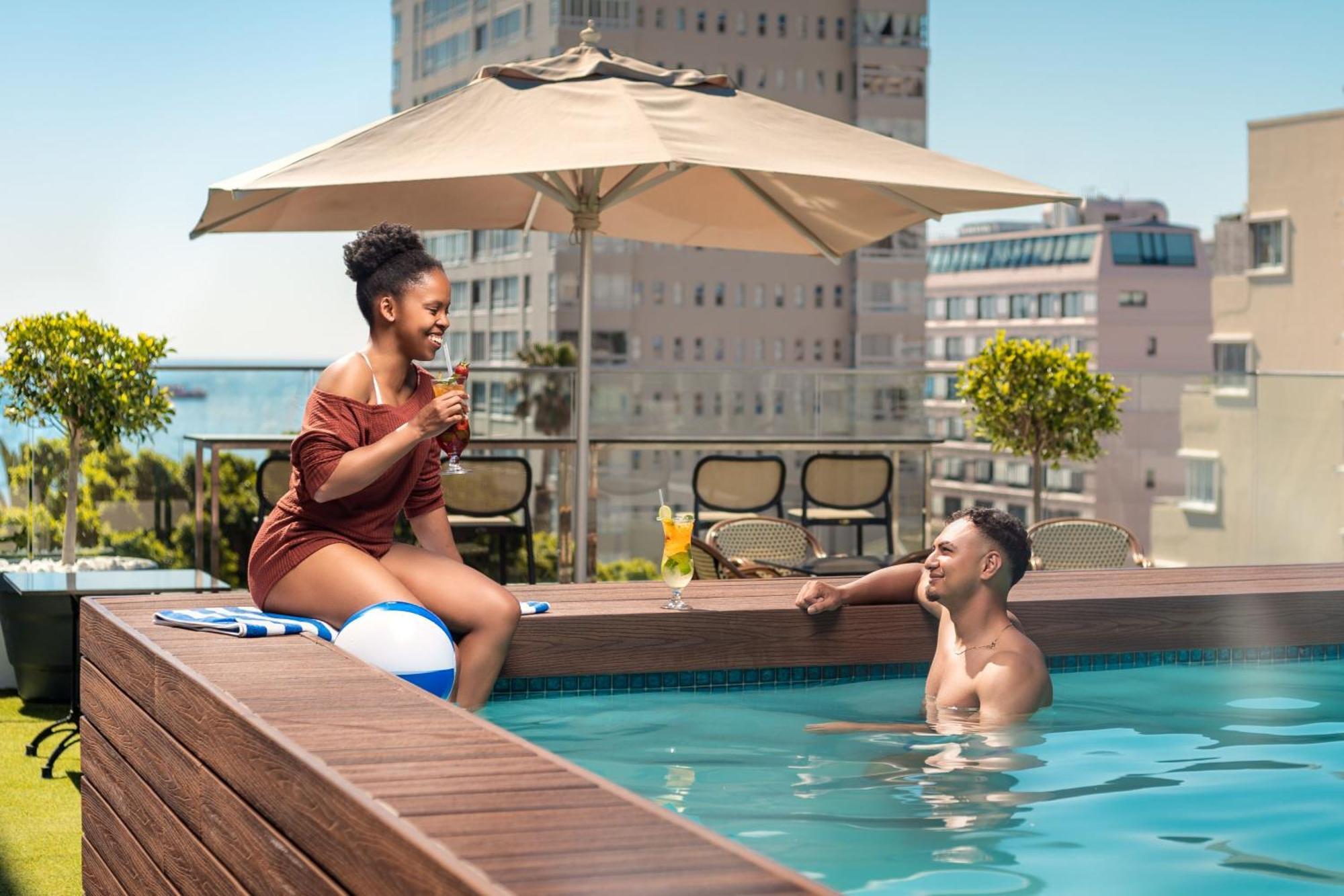 Protea Hotel By Marriott Cape Town Sea Point Extérieur photo